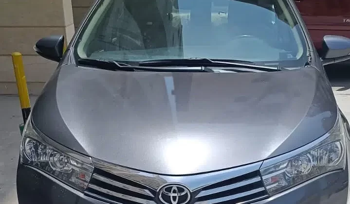 للبيع سيارة تويوتا 2015 كورولا في الكويت السالمية