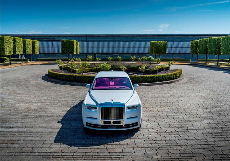 رولز رويس فانتوم 2023 تعرف على مواصفات و مميزات Rolls Royce Phantom
